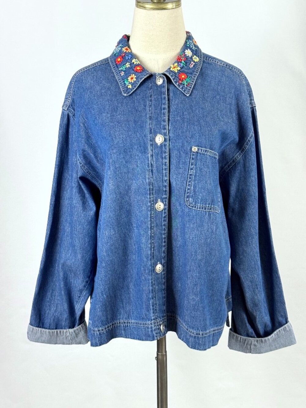 Vtg Susan Bristol Denim Button Down Shirt Floral Embroidered Collar Cottagecore